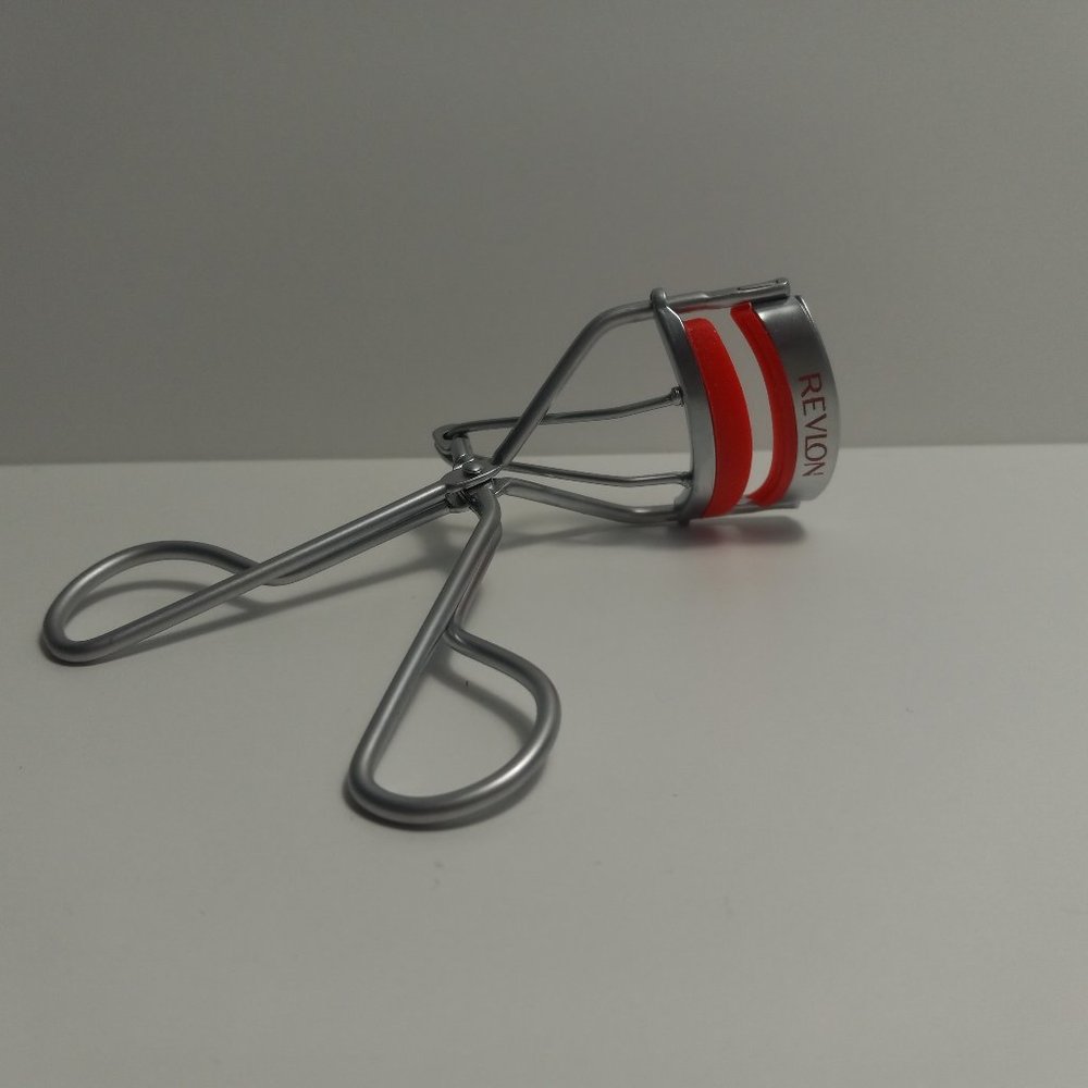 Revlon eyelash curler